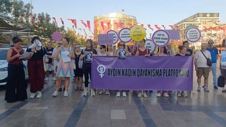 Aydın Kadın Dayanışma Platformu: Şiddetin karanlığına karşı örgütlenelim