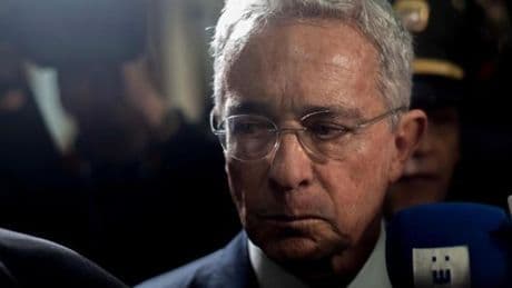 La sentencia al expresidente Álvaro Uribe divide a Colombia y ahonda la polarización en el país sobre su figura