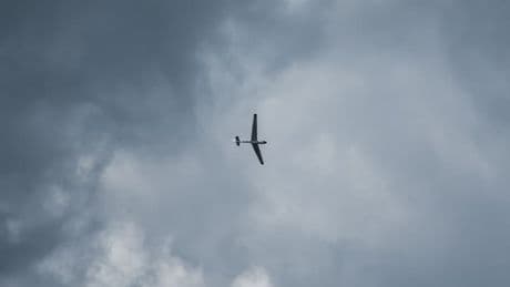 Deux hommes meurent dans un accident de planeur en Charente-Maritime, une enquête ouverte