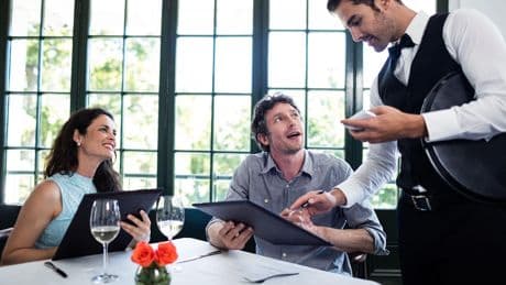 Restaurant-Song ist ein geheimer Code - Die geheimen Tricks der Kellner