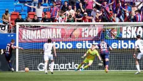 Marca Corpas de penalti