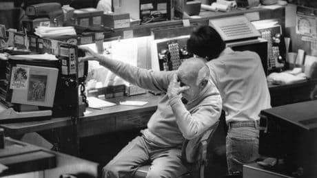 10 vintage photos show how the Black Monday stock market crash unfolded