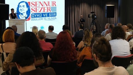 Sennur Sezer Emek Direniş Şiir ve Öykü Ödülleri takdim edildi