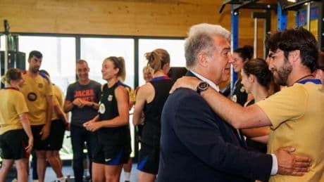 Laporta anima al Femenino de cara a Lisboa