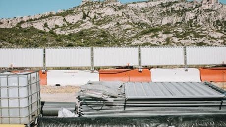 Calanques de Marseille : l’Etat lance un chantier XXL de dépollution, vingt ans après l’alerte sanitaire