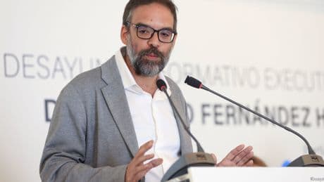 Renfe refuerza la cúpula de Viajeros con cargos del PSOE y expertos en transporte