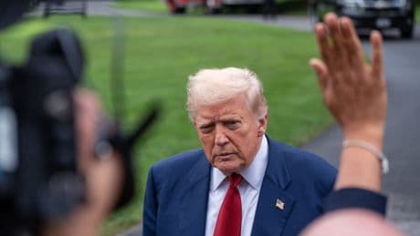 Trump gegen Medwedew - Wer hat den größten Atom-Koffer?