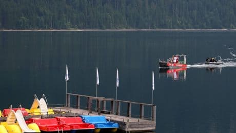 Eine Woche nach dem Verschwinden: Tretboot-Unglück im Eibsee: Leichen von Vater und Sohn geborgen