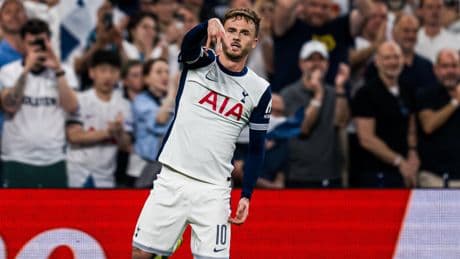 Foot : victime d’une rupture des ligaments croisés, James Maddison sera absent plusieurs mois