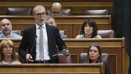 La enmienda de Junts a la reducción de la jornada laboral: "Puede acabar traduciéndose en la destrucción de puestos de trabajo"