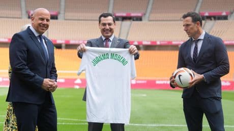 Todo listo en Sevilla para la final de la Copa del Rey: el estadio de La Cartuja ya es el tercero más grande de España
