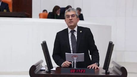 İzmir'de CHP operasyonuna tepki yağıyor... CHP'li Günaydın: 'Operasyon açık, zamanlama manidar'