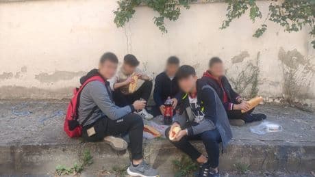 "Tüm öğrencilere ücretsiz öğle yemeği ve içme suyu sağlanmalı"