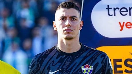 Berke Özer, Lille'e imza atmaya gitti