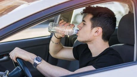 Ni la revisión del coche ni la hidratación: este es el error más común al hacer viajes en verano y cómo evitarlo