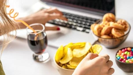 Ernährungsforscher Uwe Knop: Zucker, Fett, Sucht? Diese Studie räumt mit dem größten Ernährungs-Mythos auf