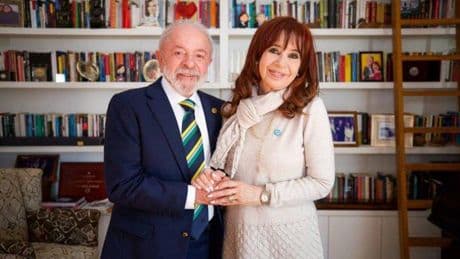 Lula desafía a Milei en su propia casa: no se reúne con él, pero visita a Cristina Kirchner en su arresto domiciliario
