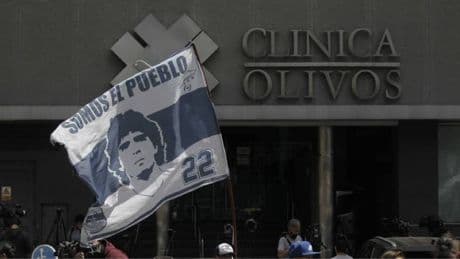 Arjantinde Maradona soruşturması: Tedavi gördüğü kliniğe baskın düzenlendi, yüzlerce yeni belgeye el konuldu!