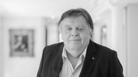 Helmut Thoma: Spötter, Gründer und Gelehrter