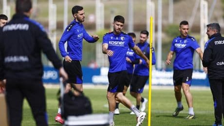 Osasuna practica una de sus mejores armas para recibir al Atlético