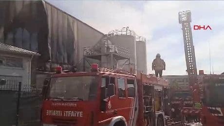 İstanbul'da fabrikada korkutan yangın