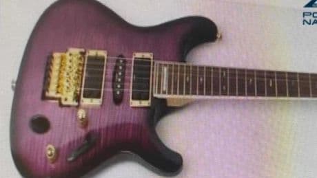 Dos detenidos por robar una guitarra a Mojinos Escozíos durante un concierto