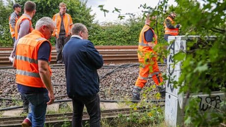 Nach Brandanschlag auf die Bahn – Strecke Düsseldorf-Duisburg wieder frei