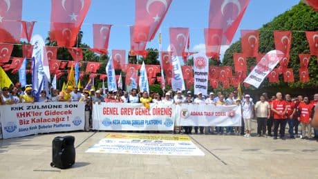 Adana'da kamu emekçileri sefalet dayatmasına karşı iş bıraktı