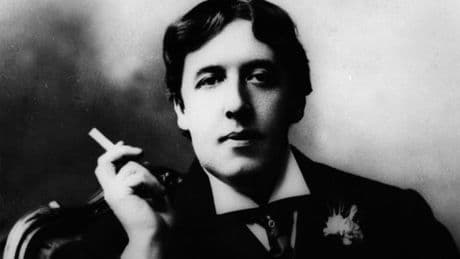 El juicio al escritor Oscar Wilde: del lujo y las fiestas exclusivas a la ruina y la condena a prisión