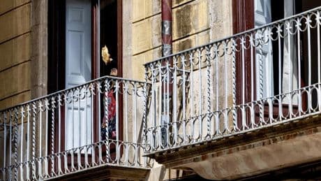 El Ayuntamiento estudia acciones contra Airbnb por no retirar anuncios