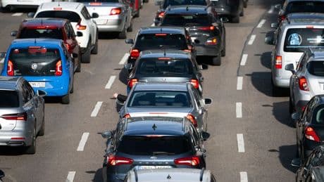 Verkehr: Trendwende: Menschen in Deutschland fahren wieder mehr Auto