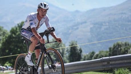 Remco Evenepoel, double champion olympique de cyclisme, change d’équipe pour rejoindre l’ambitieuse Red Bull-Bora-Hansgrohe