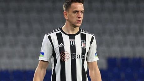 Amir Hadžiahmetović kimdir? Beşiktaş Amir ile sahada! Amir kaç yaşında, nereli?