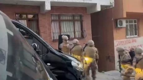 İstanbul'da haraç için kurşunlama yapan suç örgütlerine operasyon: 29 şüpheli yakalandı