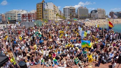Tourists and locals at odds with each other in holiday hotspot