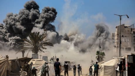 Guerre à Gaza, jour 701 : Israël appelle à évacuer Gaza-ville, Trump dit négocier avec le Hamas