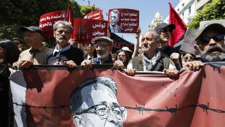 Tunisie: un 1er mai dans lequel revendications politiques et sociales se mêlent