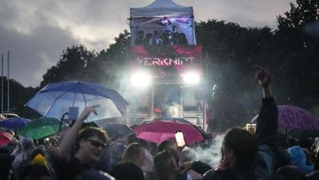 "Rave The Planet": 13 Menschen bei Techno-Parade in Berlin lebensgefährlich verletzt