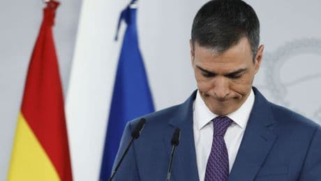 De la jornada de ocho horas a los salarios o la deuda: la sarta de trolas de Sánchez a la militancia del PSOE