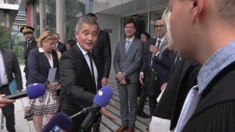 INFO BFMTV. L'avocate qui a refusé de serrer la main de Gérald Darmanin porte plainte pour cyberharcèlement et injures aggravées