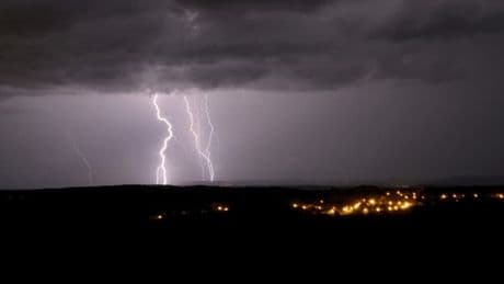 Orages dans le sud, baisse globale des températures: la météo de ce dimanche 4 mai