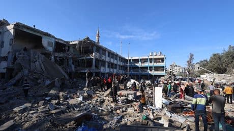 Aid groups want to prolong war, dodging the tariff apocalypse and other commentary