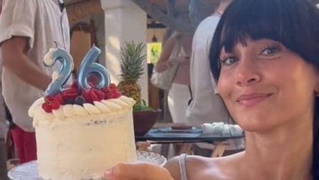 Aitana celebra sus 26 en Ibiza: Fiesta, Plex y Sebastián Yatra