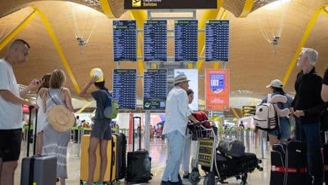 El turismo internacional toca máximos: España recibe 64 millones de pasajeros de avión hasta julio
