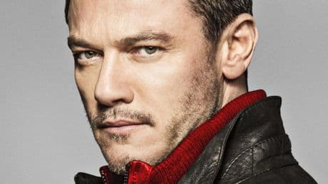 Luke Evans: “Mi conexión con España es larga y profunda, me encanta”