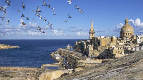 20°C, des cafés paisibles et des ruelles tranquilles : pourquoi Malte est la destination idéale en hiver