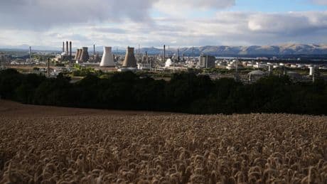 Energy company uses gas network to transport hydrogen in first test of its kind