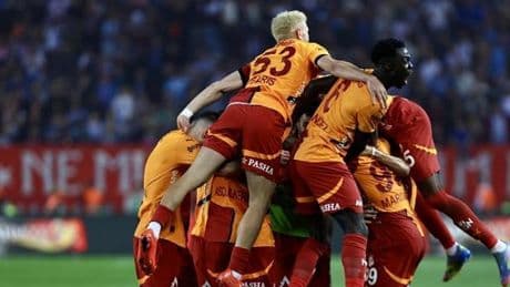 Galatasaray'da 5. yıldız için sahada: İşte Okan Buruk'un 11'i