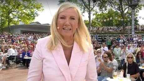 Andrea Kiewel eröffnet "Fernsehgarten" mit persönlicher Botschaft an Mross