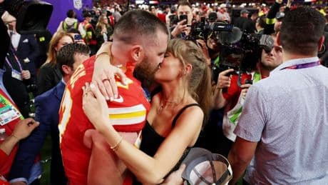 Fiançailles de Taylor Swift et Travis Kelce: Trump leur souhaite "beaucoup de chance"